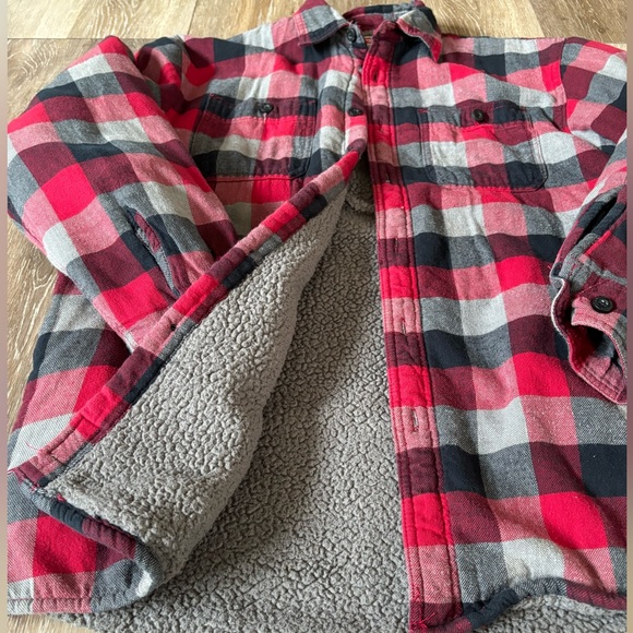 Wrangler Sherpa lined Flannel - Picture 3 of 4